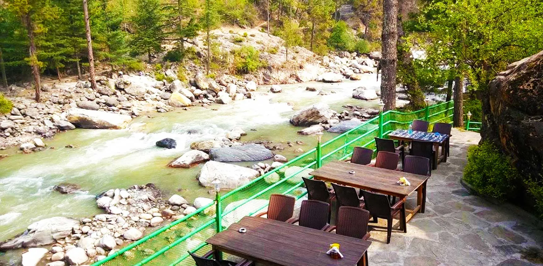 riverside cafe